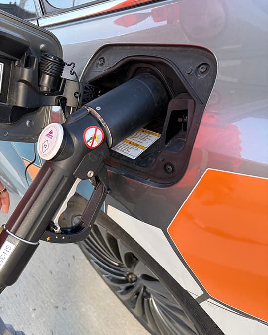 6. Fahrzeug wird betankt